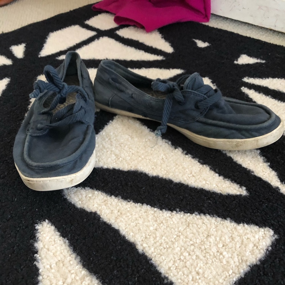Sanuks
